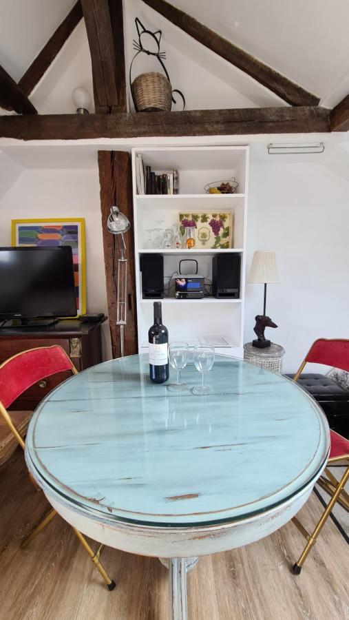 Appartement Coeur De Paris Avec Vue Sur Les Toits Exterior photo